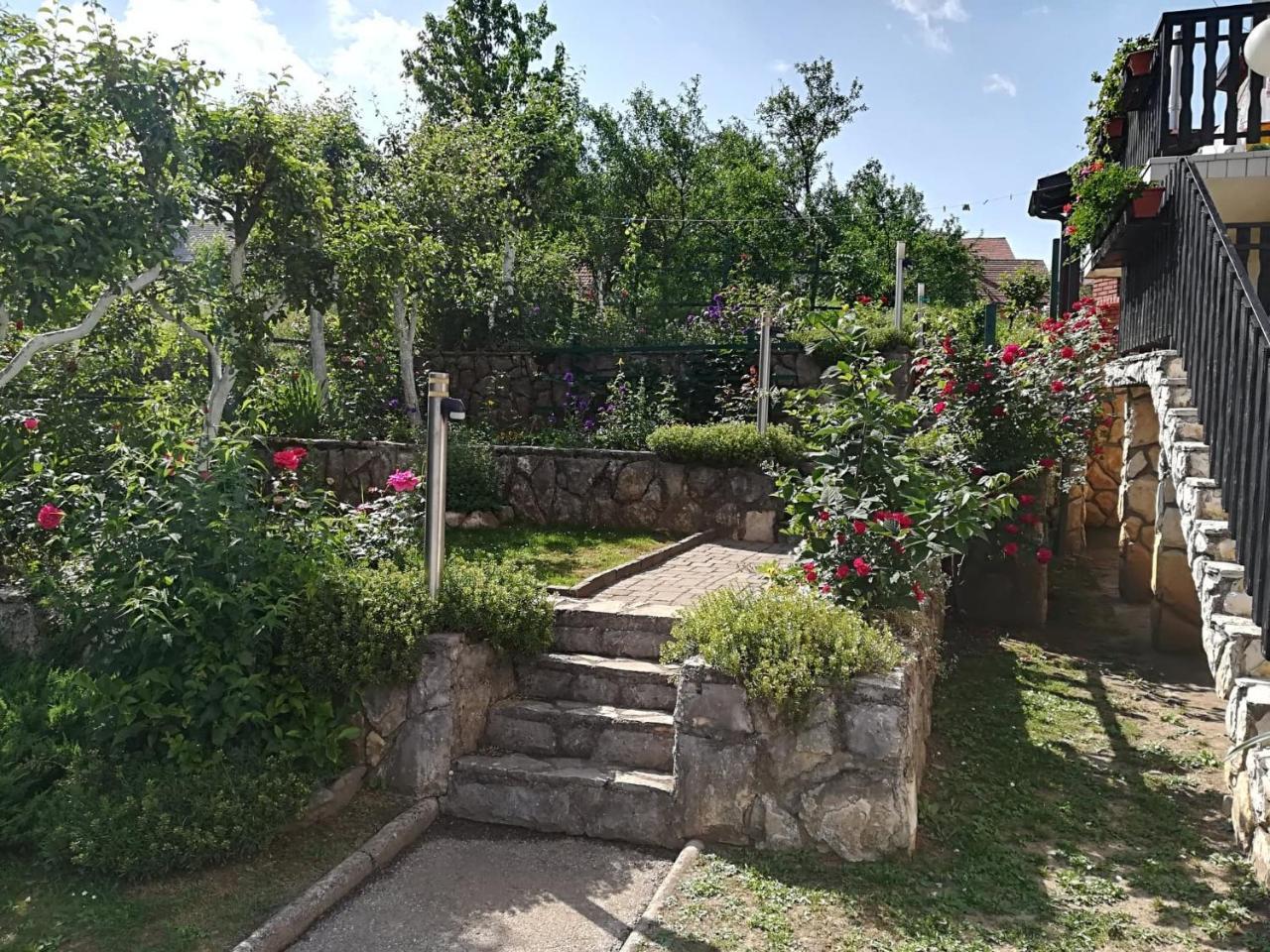 Apartment Bozic Vrbovsko Dış mekan fotoğraf